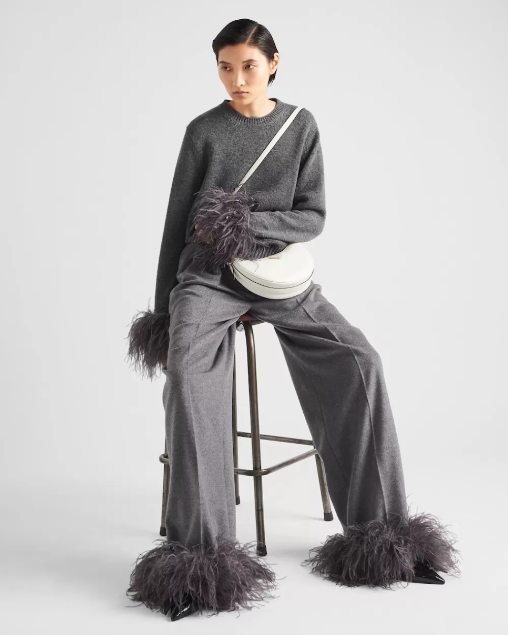 Donna Prada Pantaloni In Cashmere Con Piume